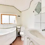 בית נופש Four-bedroom In