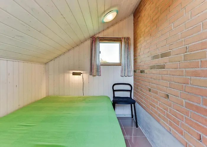 Four-bedroom In Hejls