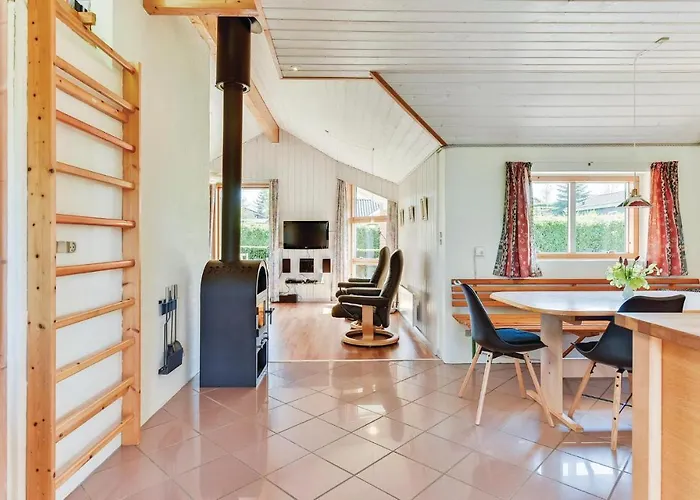 Casa vacanze Four-bedroom In